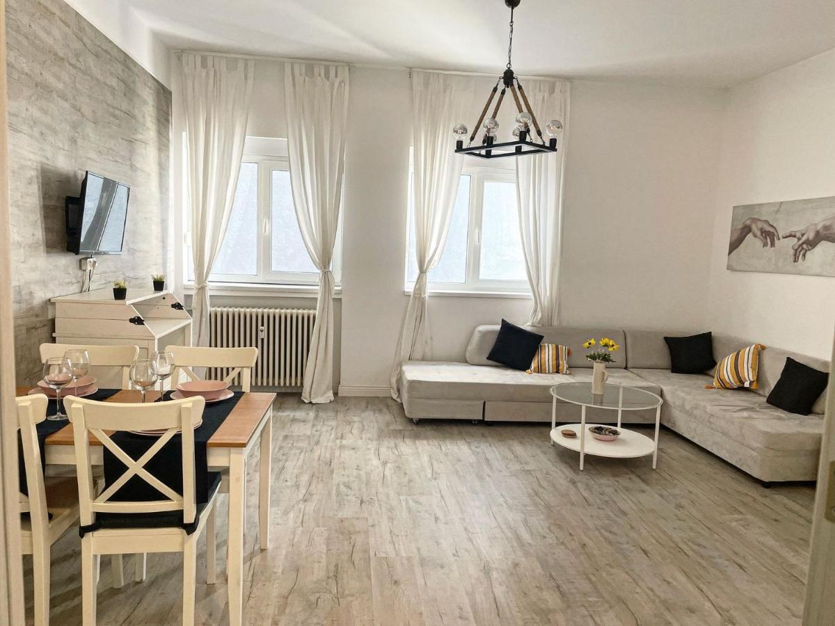 White Apartment Bucharest Exterior photo
